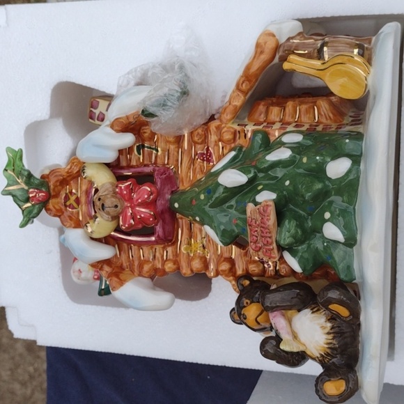 Lighted Ceramic Holiday House - Picture 2 of 3